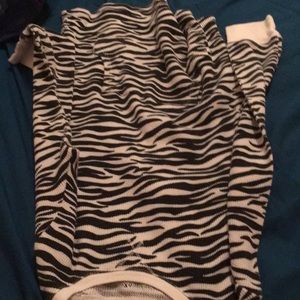 Zebra stripe long sleeve tee